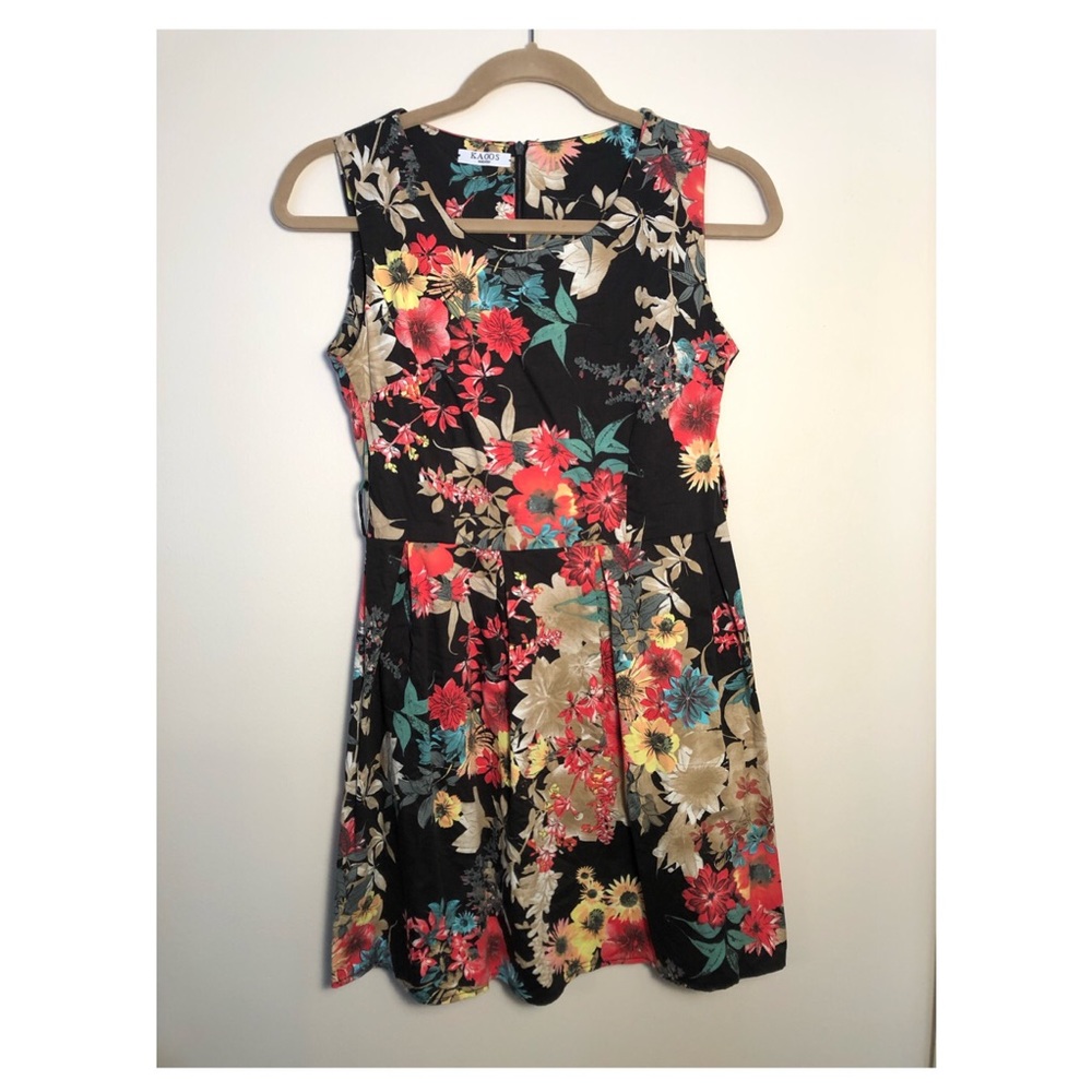 KAOOS Italian Floral Sleeveless A-line Dress